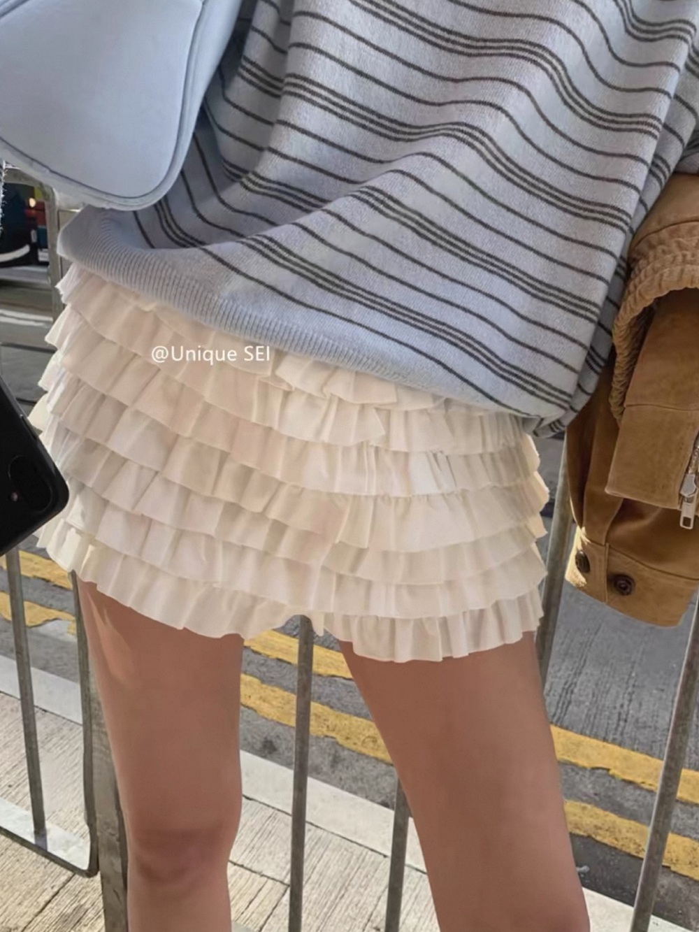 Ruffle Tiered Mini Shorts - white